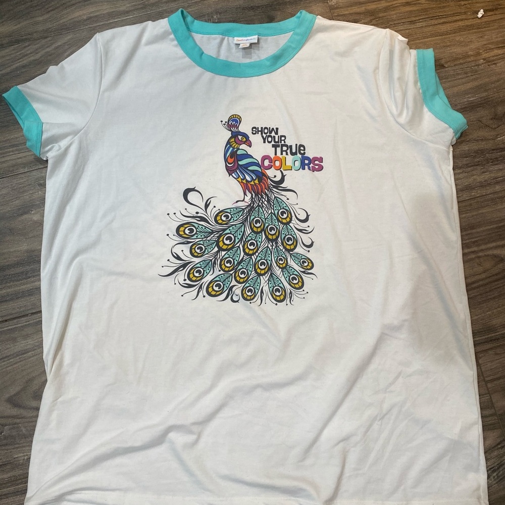 Lularoe Liv Tee, Size 3XL